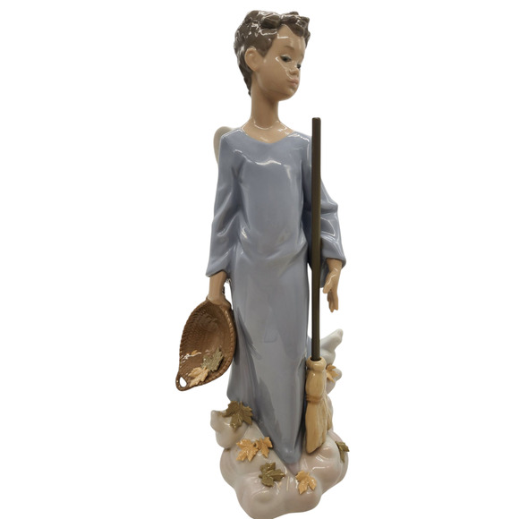 Lladro #6147 Fall Angel Cherub Porcelain Figurine